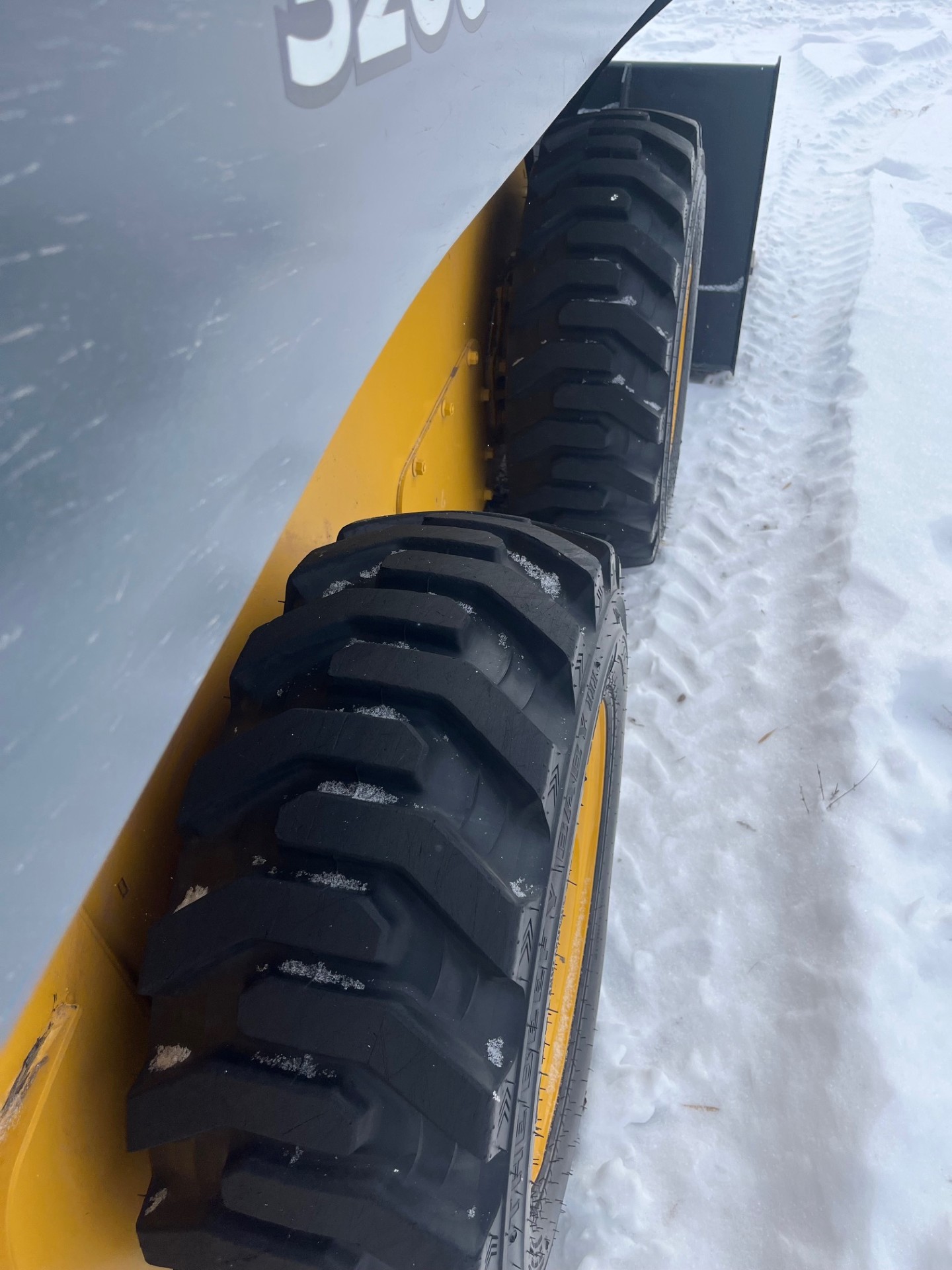 2025 John Deere 320G - Photo 15